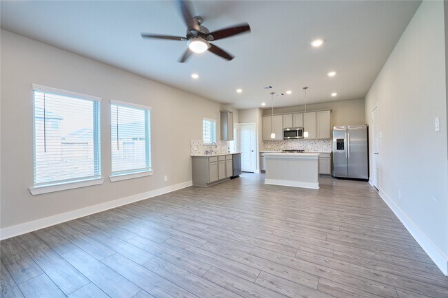 Photo - 10533 Preserve Wy