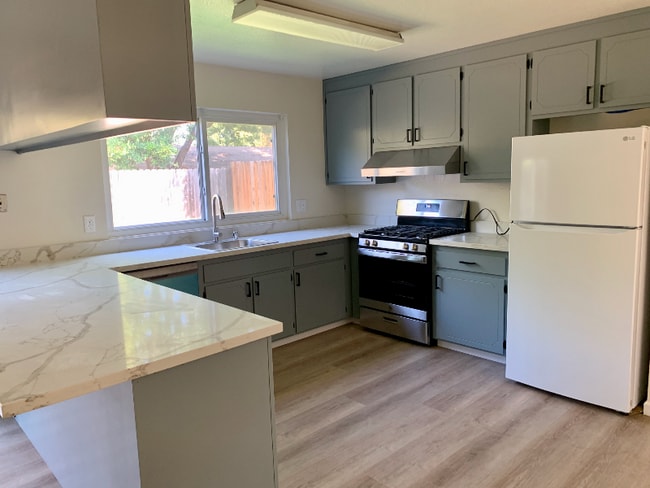 Building Photo - 3009 Lillard Dr Rental