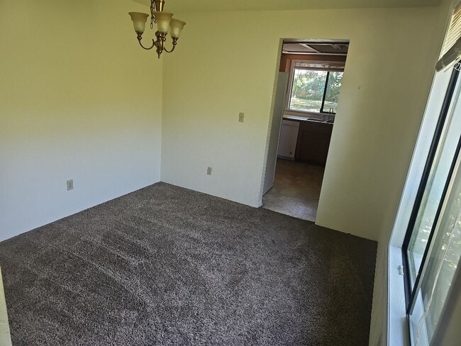 Photo - Comfortable 3 bed, 2 bath home in Medford