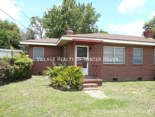 Building Photo - 1 Bedroom Apartment across from Lake Howard Unit B