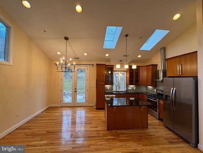 Photo - 6158 40 Winks Way