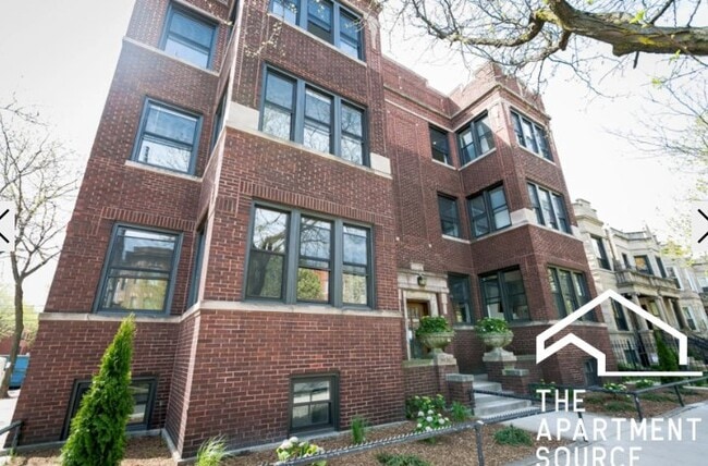 Photo - 3550 N Racine Ave Unit 1
