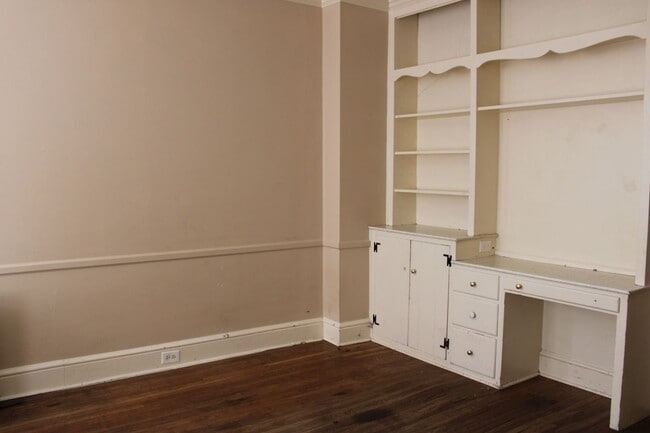 Photo - Spacious 2-Bedroom First Floor Apartment