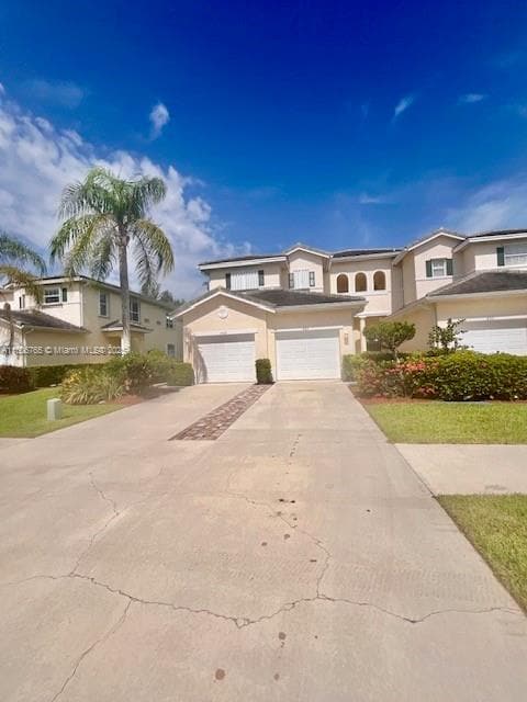 Photo - 605 Southstar Dr
