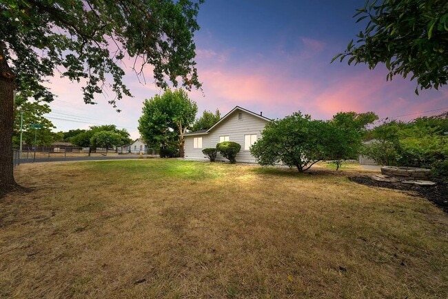 Building Photo - 5891 28th St