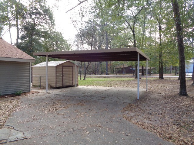 Photo - 709 Short Mill Run