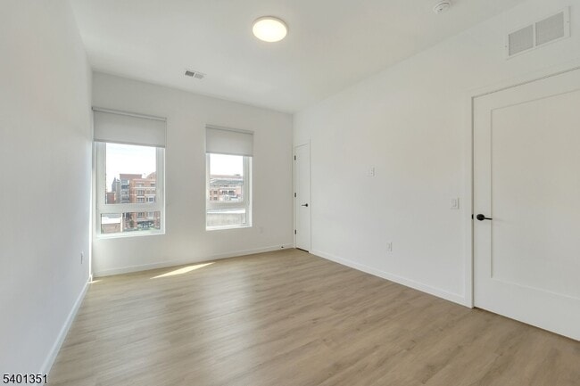 Photo - 22 Schuyler Pl Unit 201