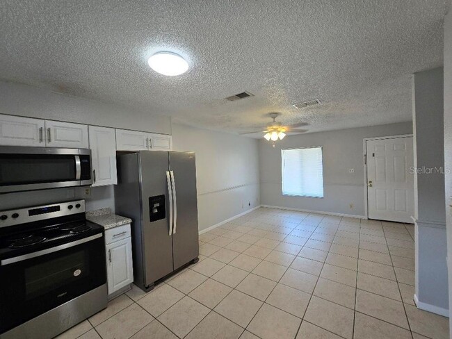 Photo - 770-780 E North St Unit 780 E North St