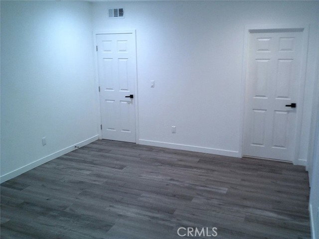 Photo - 120 E 68th St