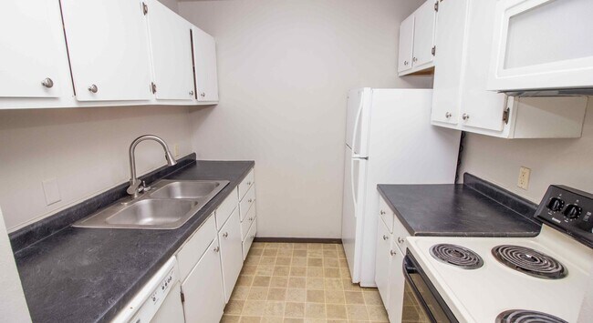 Photo - Welcome to 3Falls Apartments - 1 Mo Free with a 13 Mo Lease!