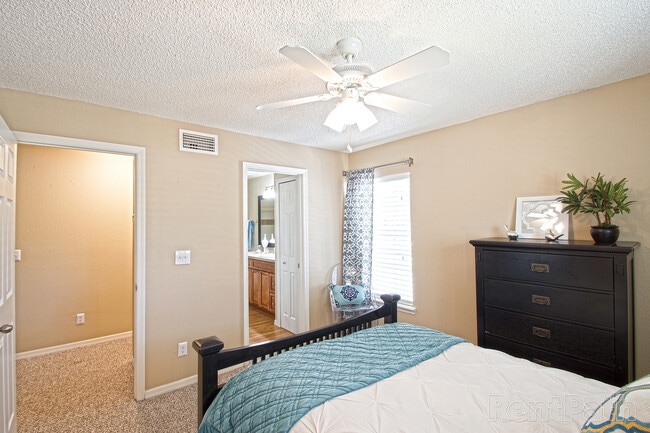 Photo - Pinewood Park