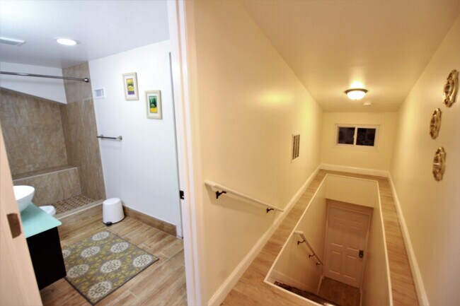 3304 Otis St Unit SI ID1473421P