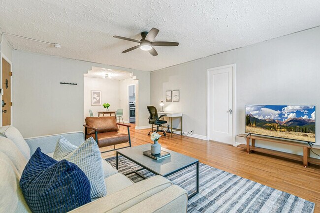 Photo - 1666 Detroit St Unidad ID1243907P