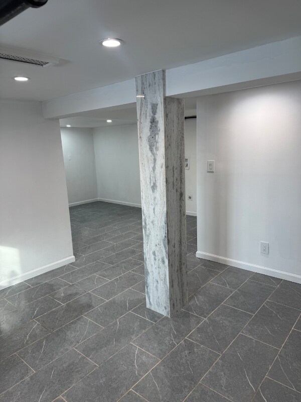 Photo - 9 Lawrence Ave