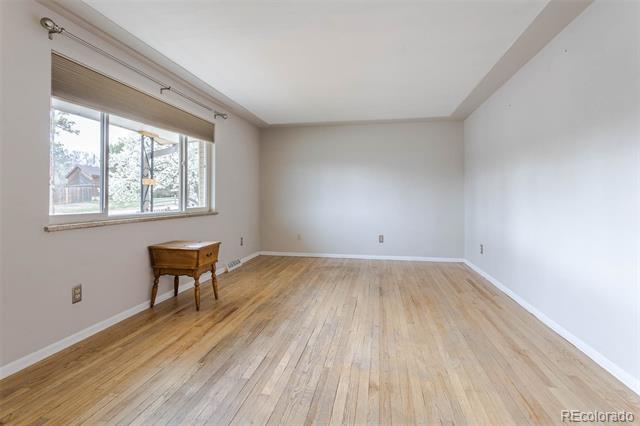 Photo - 755 Braun St