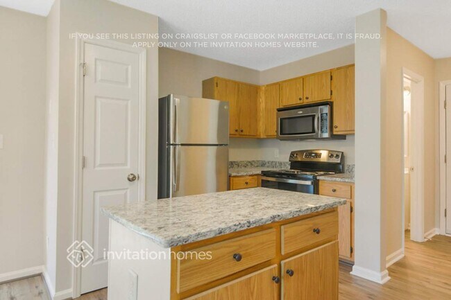 Photo - 4921 Silverdene St