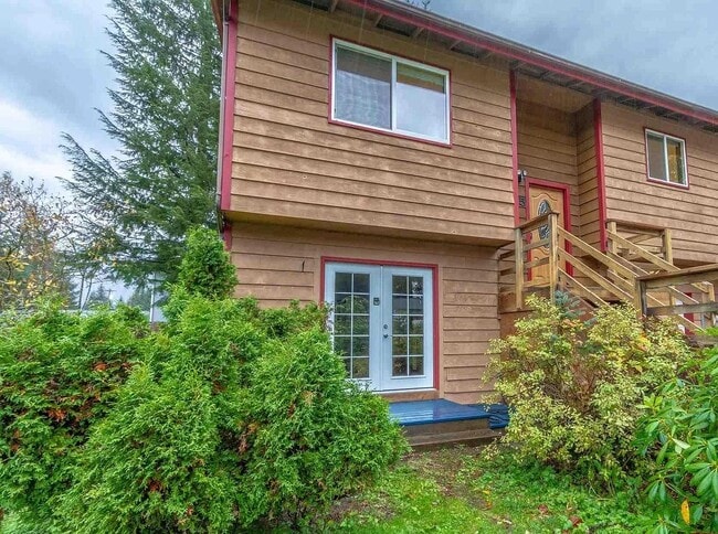 Building Photo - 8535 Steep Pl Unit Studio