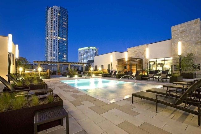Gables Park Plaza