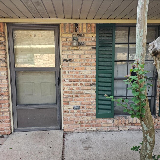Photo - 1015 Talbot Ave