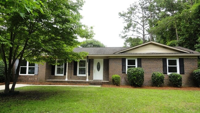 Building Photo - COMING SOON! 4Br, 2.5 baths, large kitchen, large bedrooms, fence, storage and more! N. College R...
