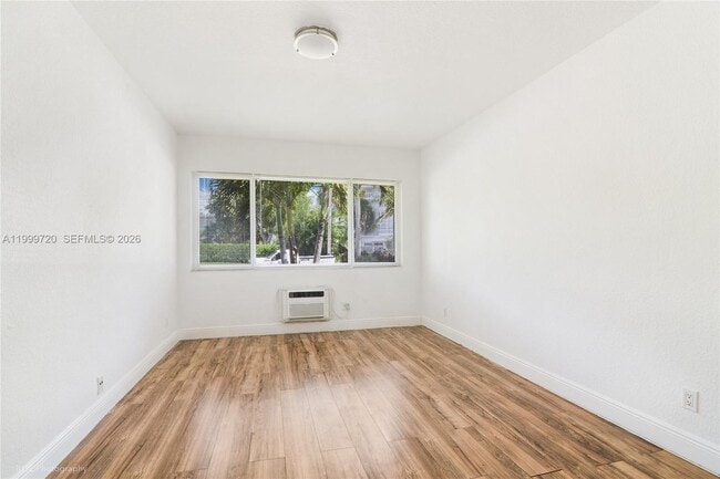 Photo - 9790 E Bay Harbor Dr Unidad 2N