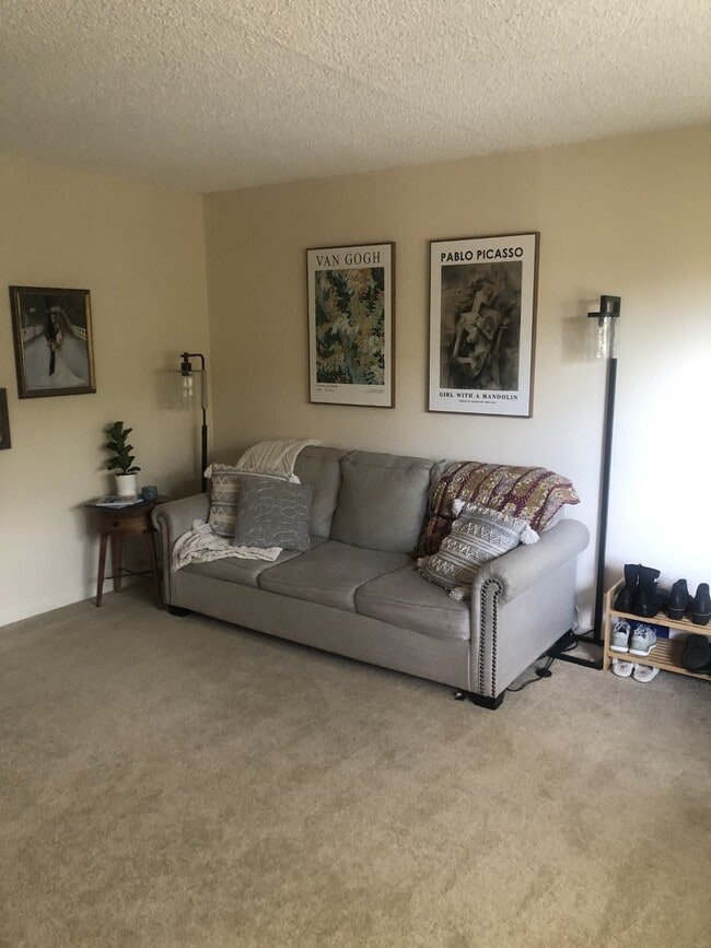 Building Photo - 1196 Alta Vista Ct Unit #1