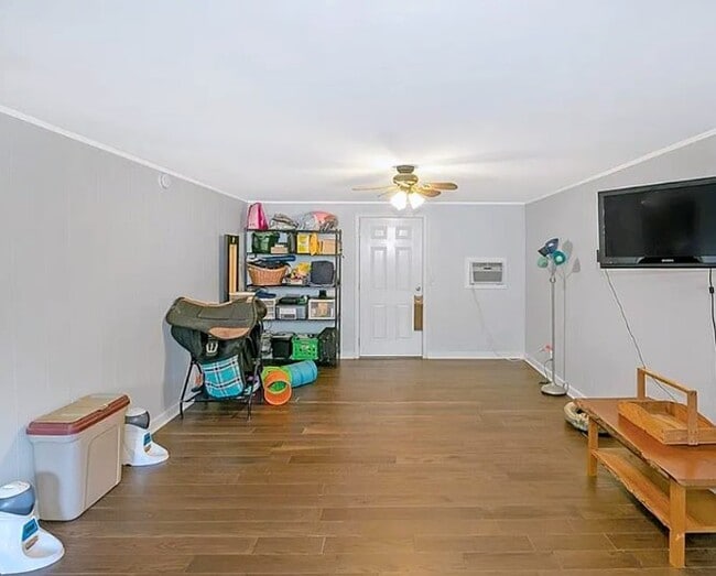 Photo - 1513 Wildwood Dr