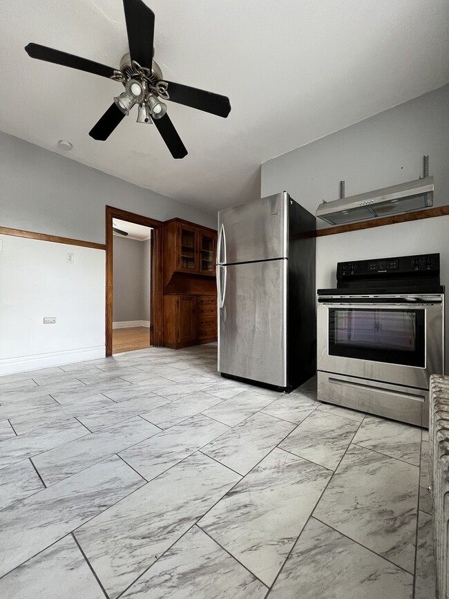 Photo - 5044 W 30th St