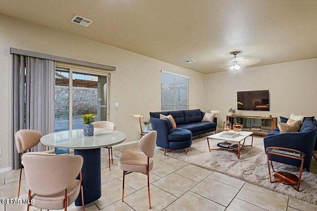 Photo - 12445 Chamberlain Dr