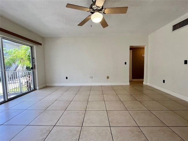 1150 99th St Unit 6