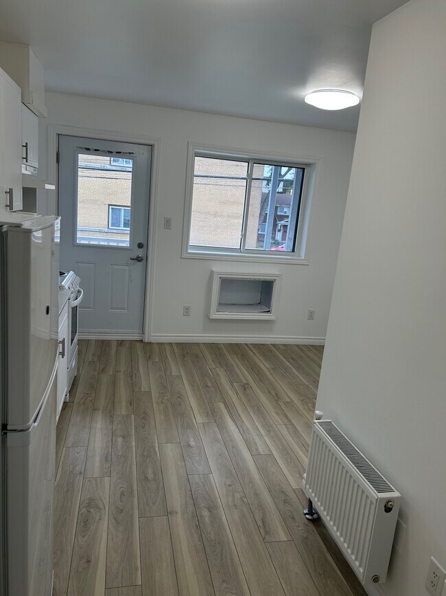 Photo - 630 Cummings Ave Unit 201