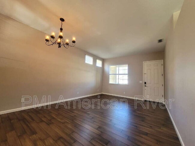 1105 Brookline Cir
