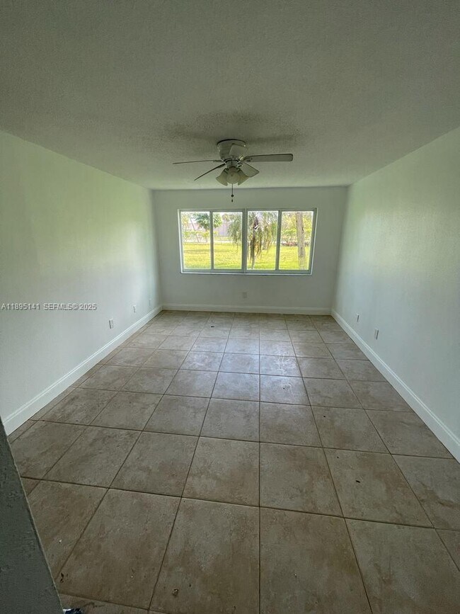 Photo - 14840 Naranja Lakes Blvd Unit C1H
