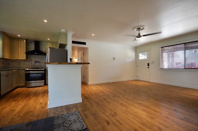 Photo - Beautiful Scottsdale Home 3 beds 2 baths G...