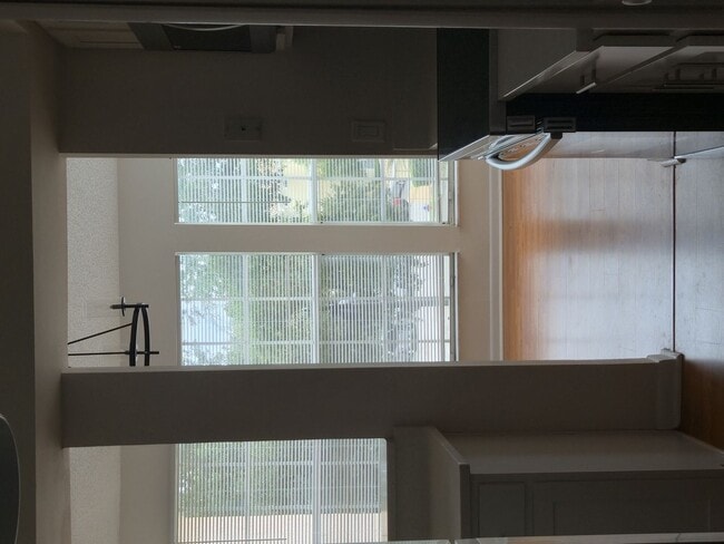 Photo - 670 Sandy Neck Ln