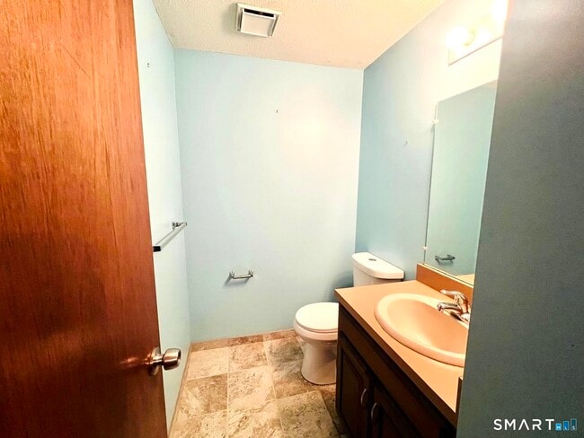 Photo - 6 Oak Forest Dr Unit 3