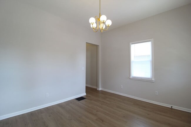 Photo - 2 Bedroom 1.5 Bath Home In Strawberry Hill