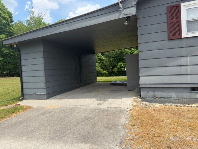 Photo - Loudon 37774 - COMING SOON! Available by June 15th! 3 bedroom, 1 bath home - Contact Linda Meese...