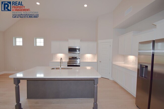 Photo - 2432 Fig Dr