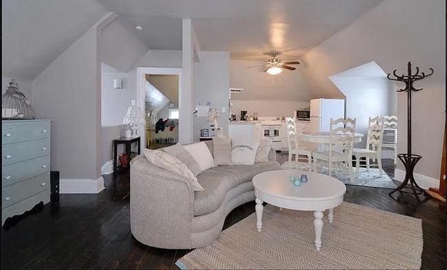 Photo - 15 Emerson Ave