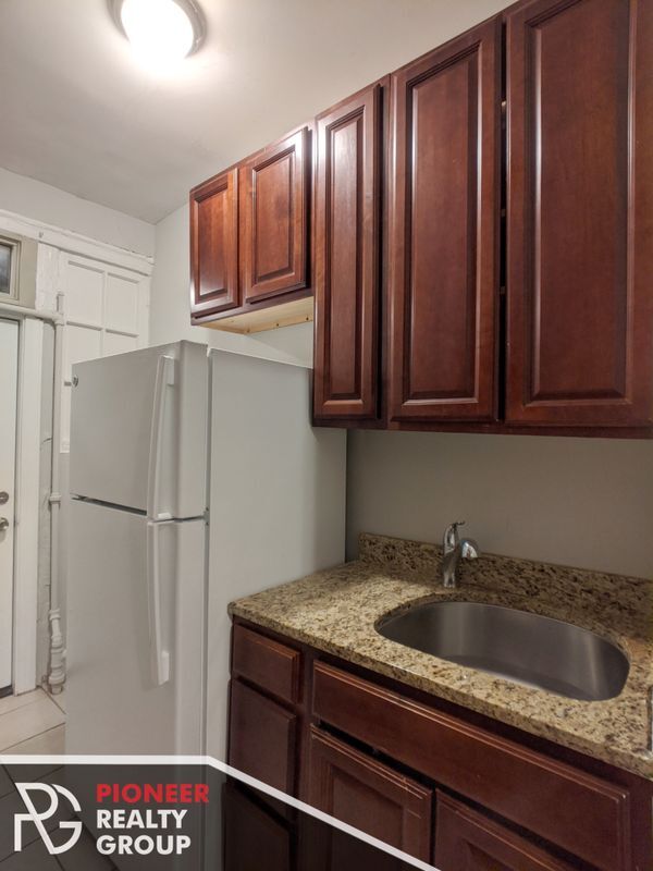 Photo - 540 W Surf St Unit GDN