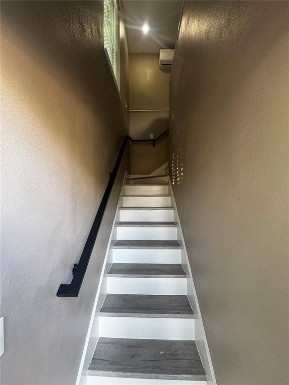 327 Ave J SE