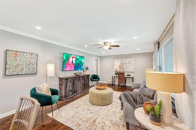 Photo - 1376 Sandtown Rd SW