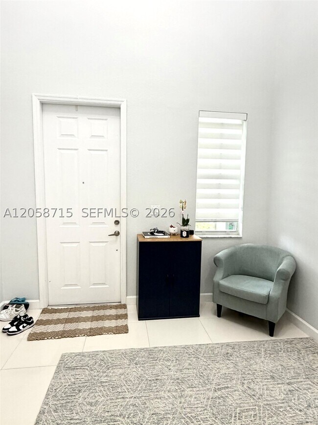 Photo - 10780 NW 74th St