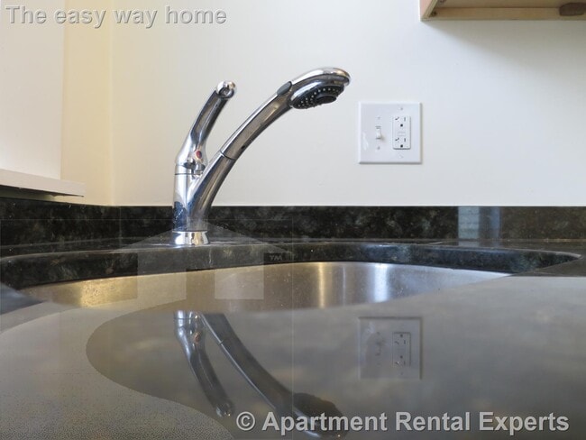 Photo - 545 Somerville Ave Unidad #4