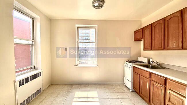 Photo - 500 Kappock Street Unit 4J