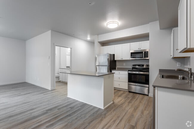 2BR, 2BA - 1,045 SF