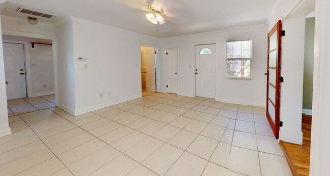 Photo - One bedroom, one bath beautiful home near Crescent Lake- move in now- 1/2 off first month rent an...