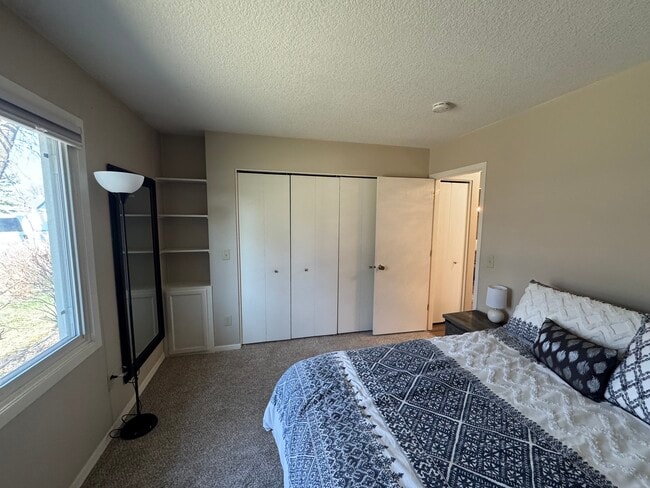 Photo - 9438 Ranchview Ln N
