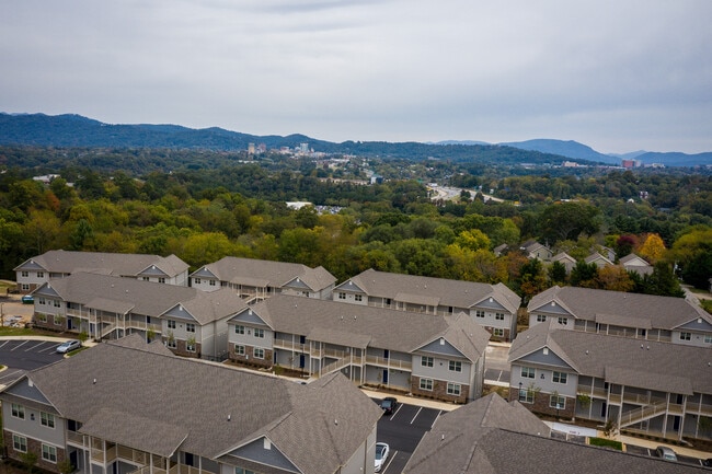 White Oak Grove Apartments - White Oak Grove Apartments